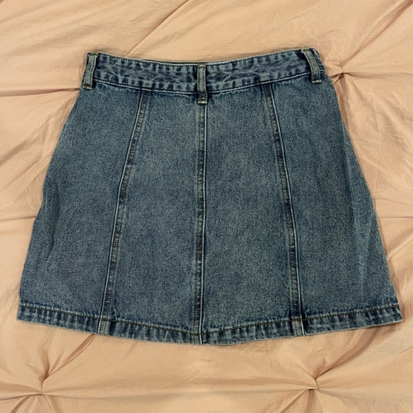 Forever 21 button down Jean skirt size SMALL - Picture 2 of 2
